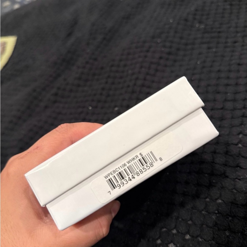 Dooney & Bourke Cream Leather Wallet Brand New - Picture 5 of 5